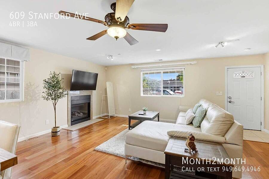 609 Stanford Ave photo 4