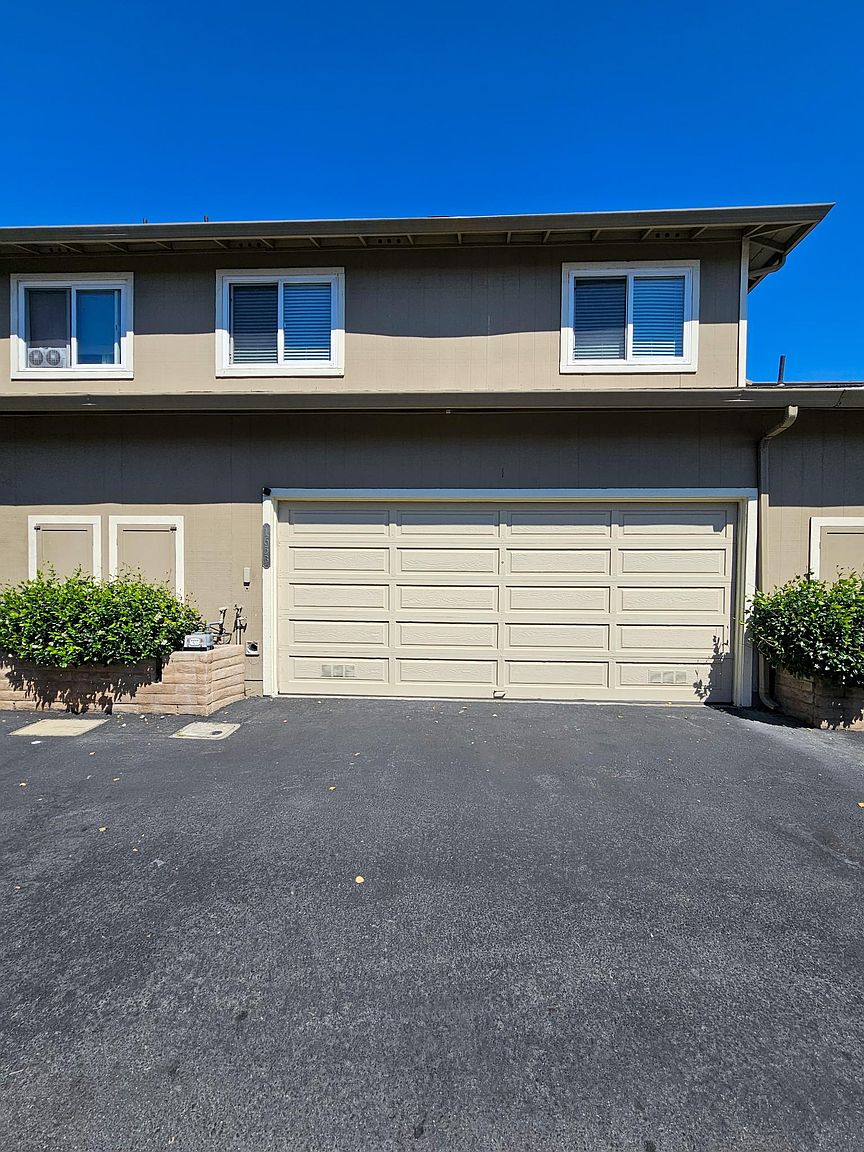 1653 Kentfield Ave photo 2