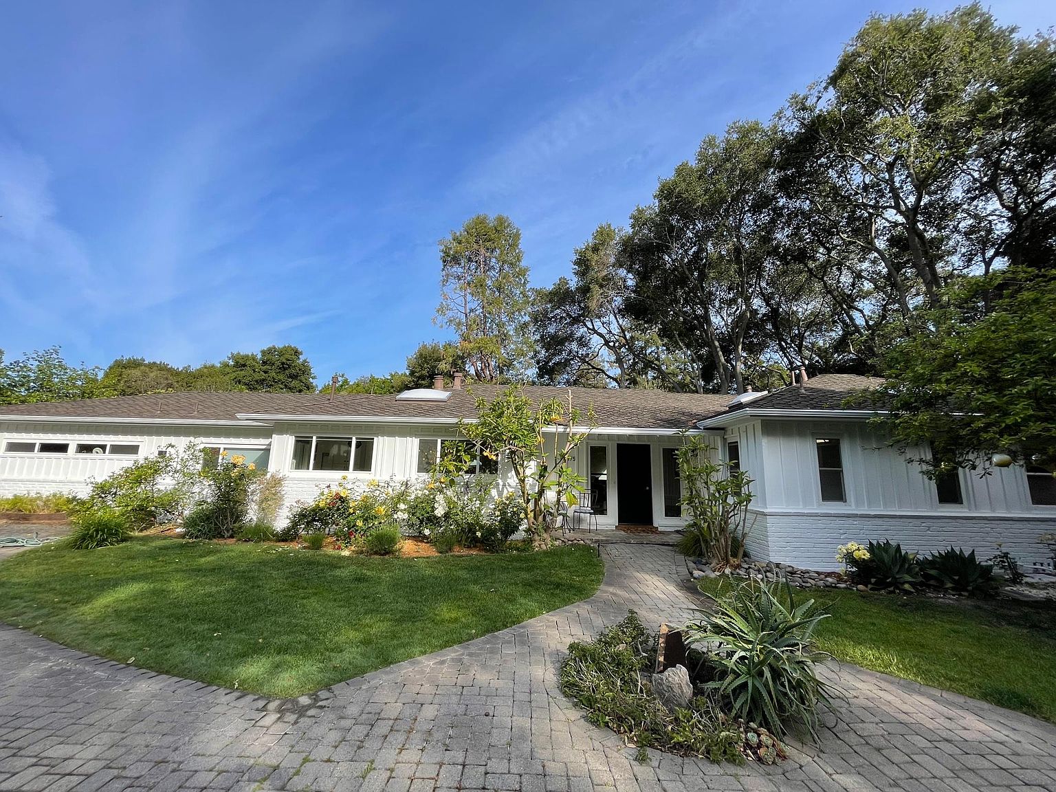 175 Ravenswood Ave photo 3