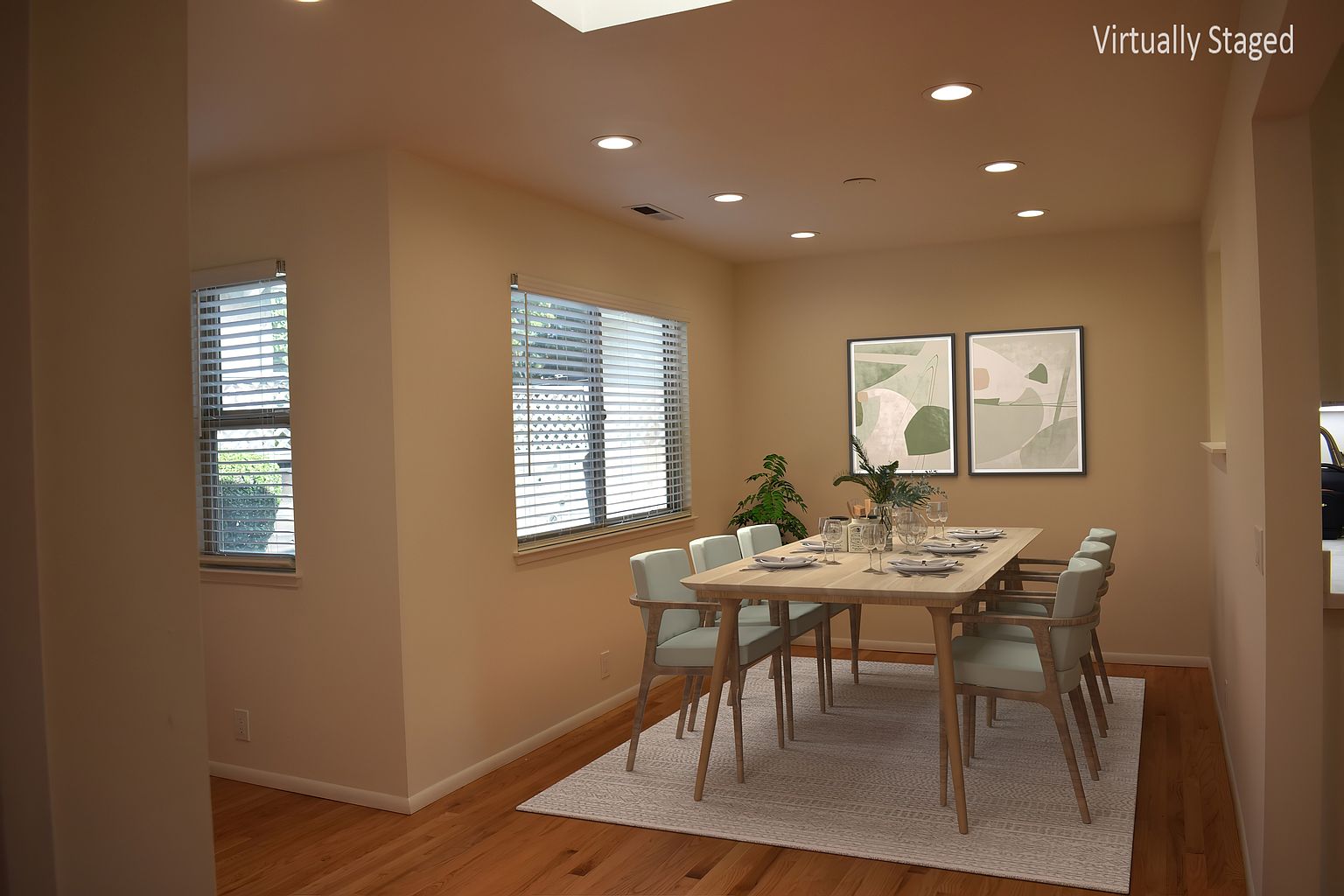 941 Laurel Ave photo 3
