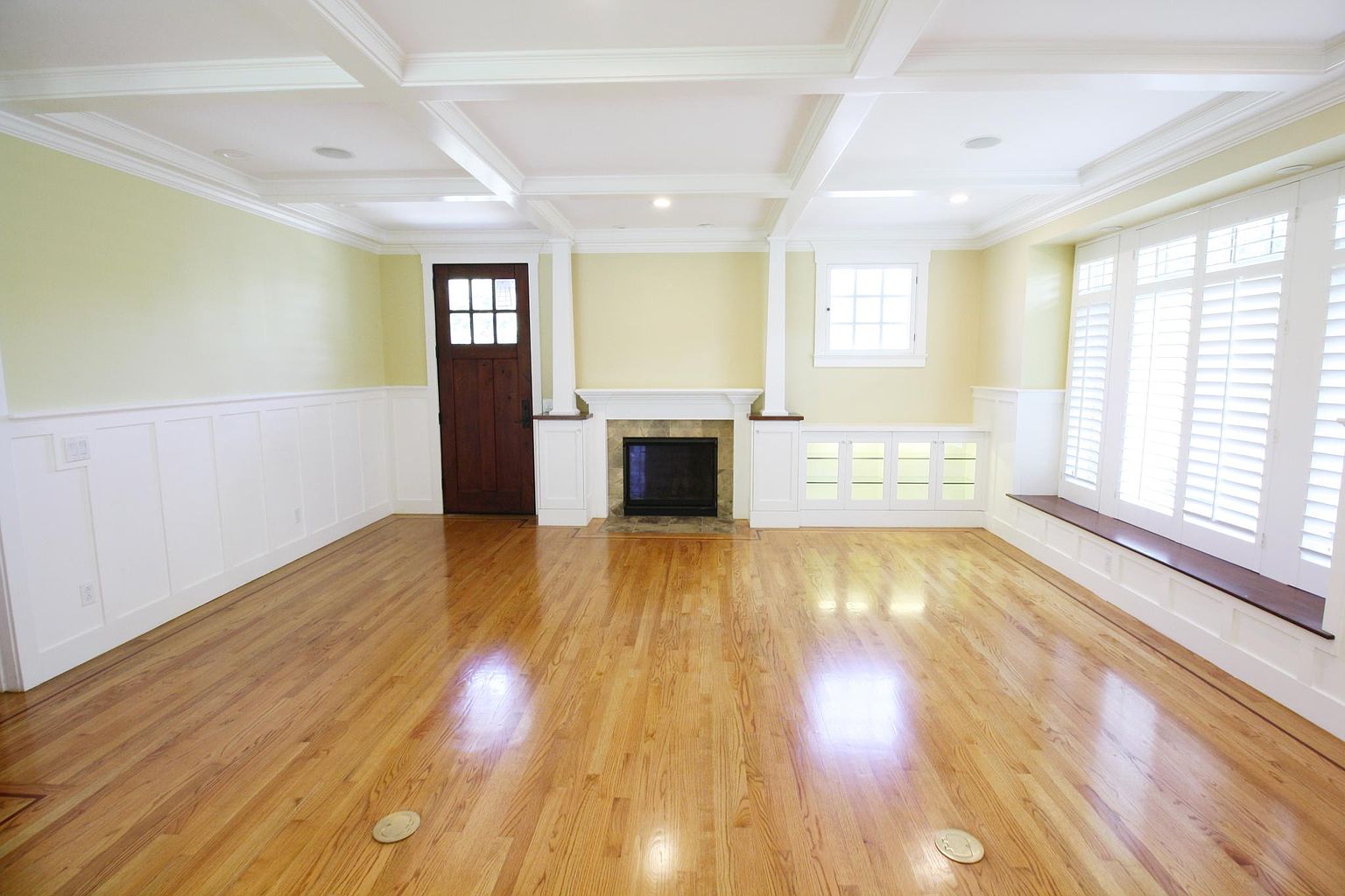 121 Baywood Ave photo 4