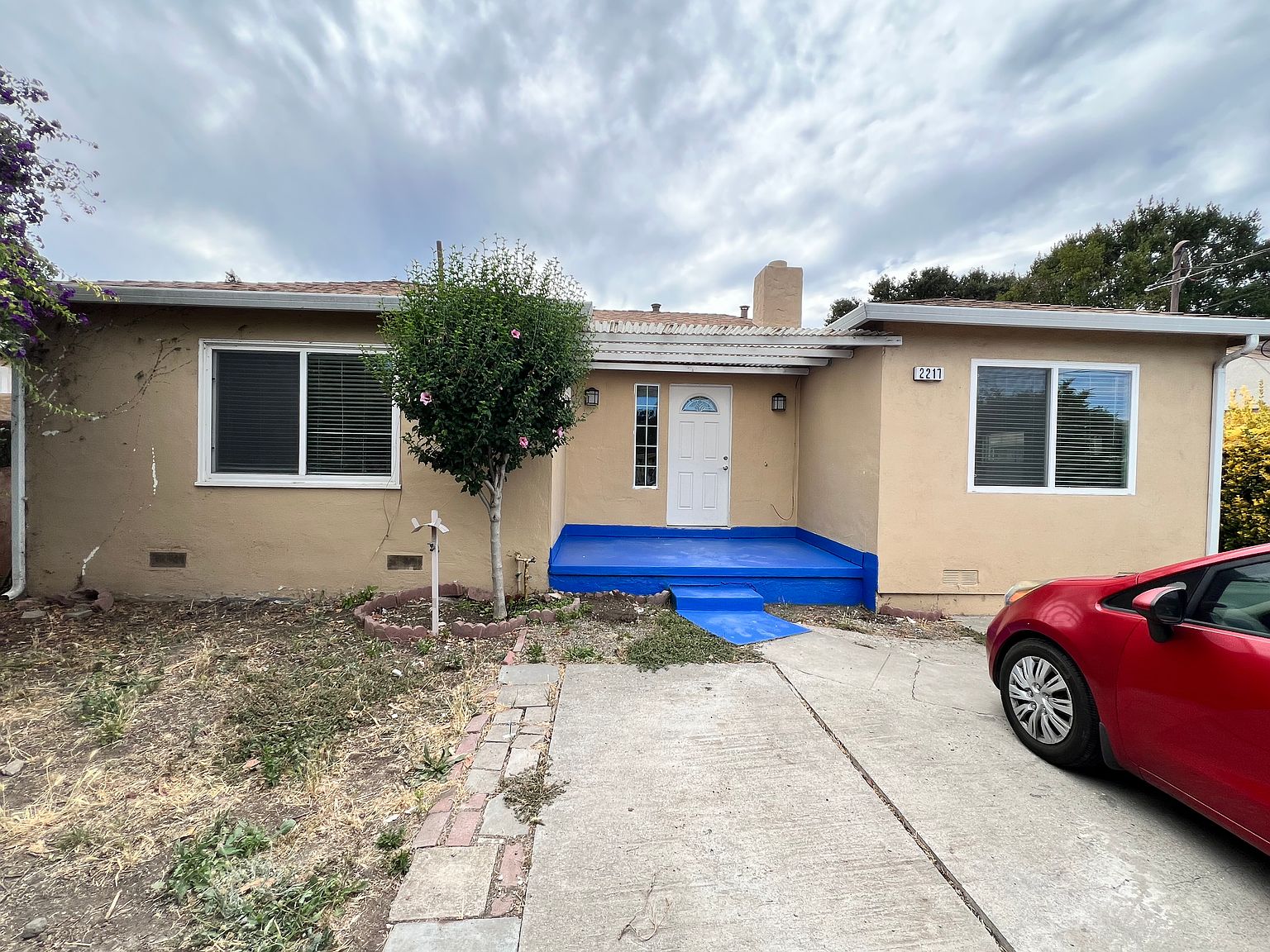 2217 Lincoln St photo 5