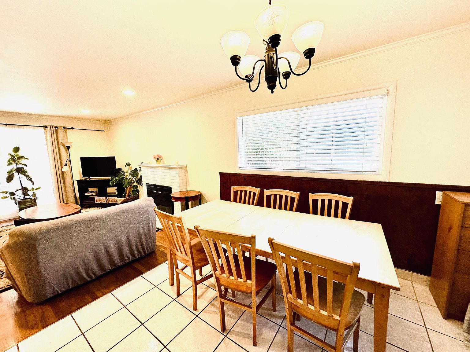 2316 Cooley Ave photo 2