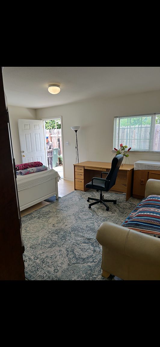 32 Buchanan Ct photo 3