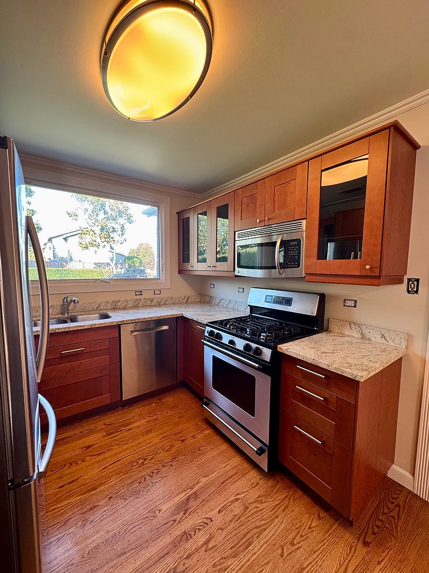 1970 Pulgas Ave photo 5