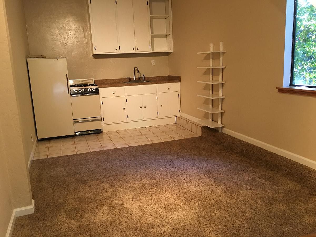 1BR/1BA Apartment on County Rd · Redwood City photo 4