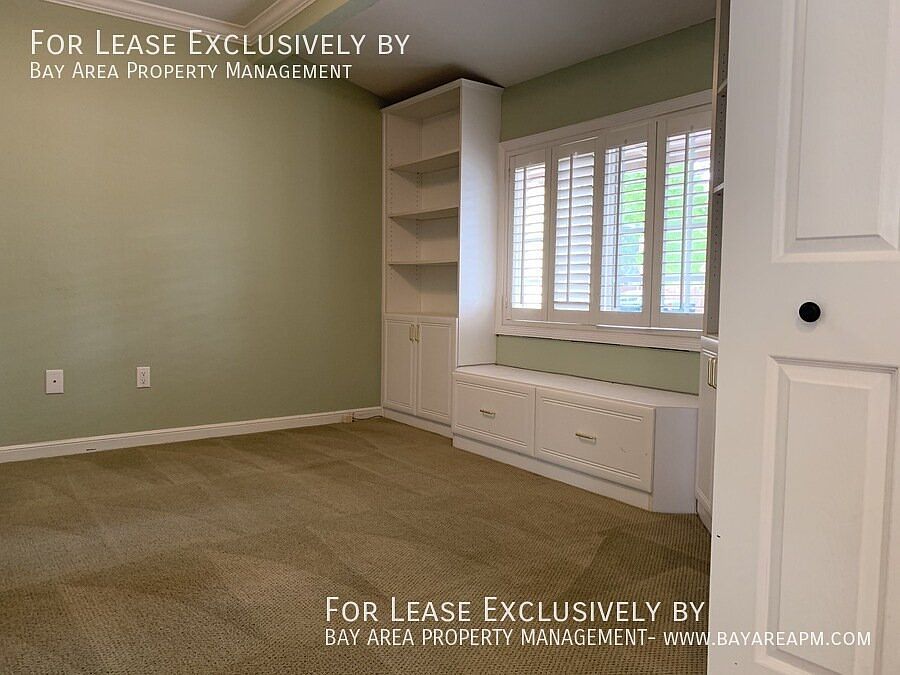3BR/3BA Single Family House on Hampton Avenue · Redwood City photo 5
