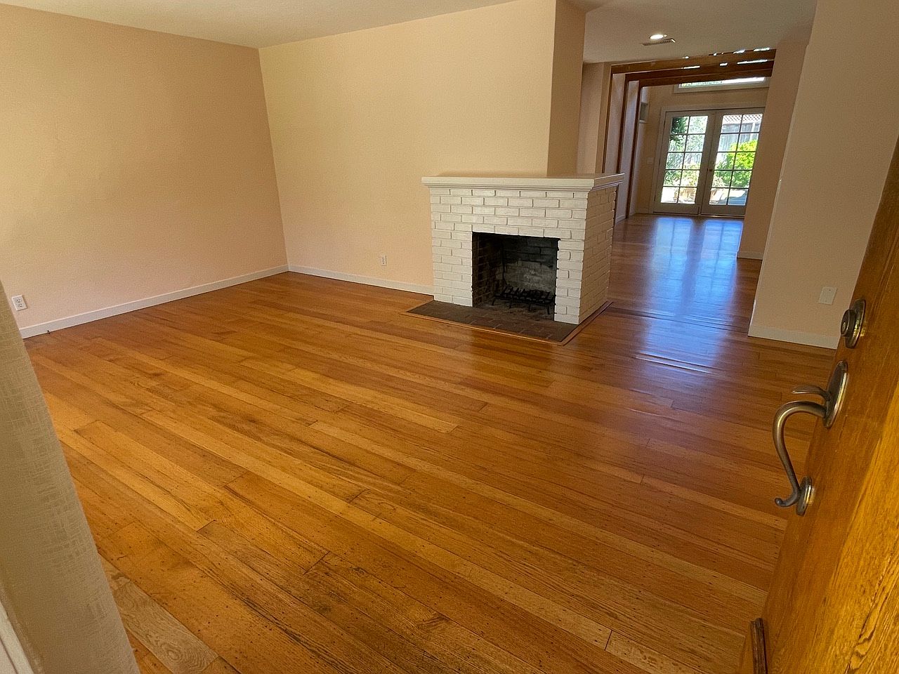 356 Stanford Ave photo 3