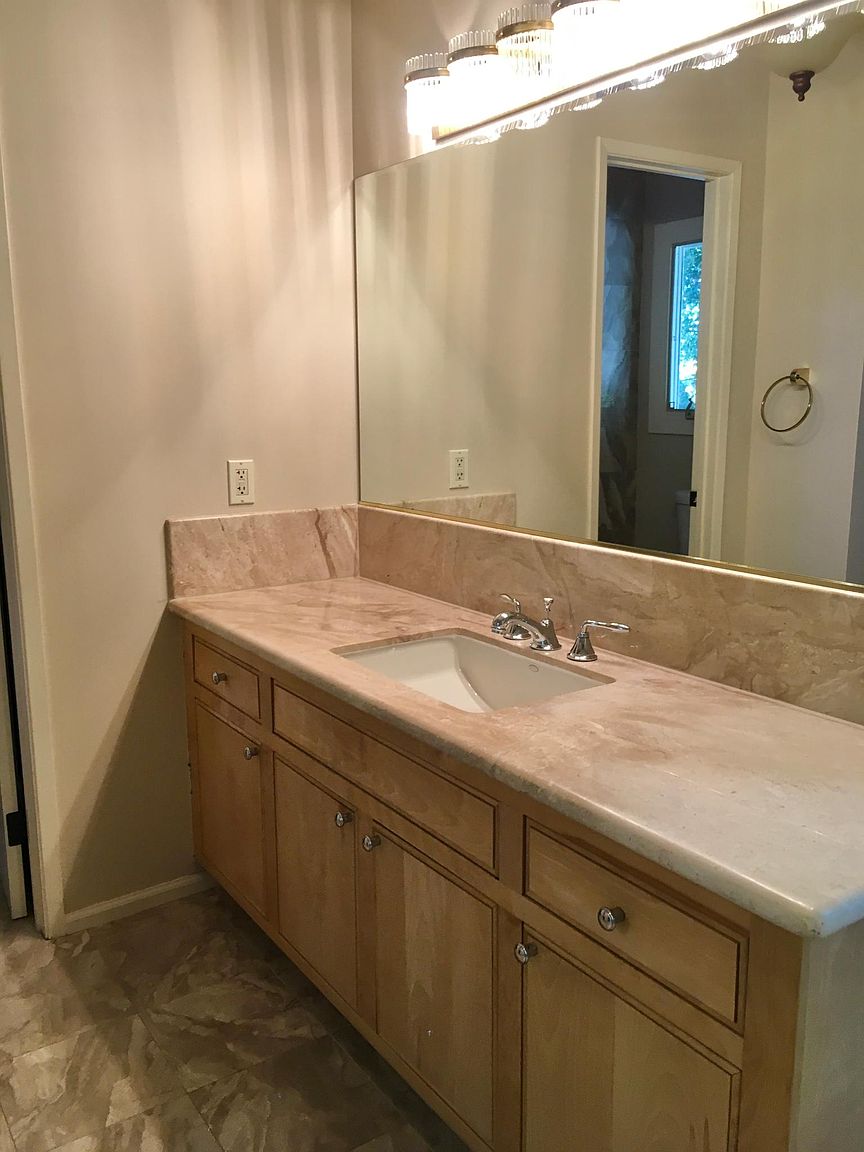 1020 Deanna Dr photo 5