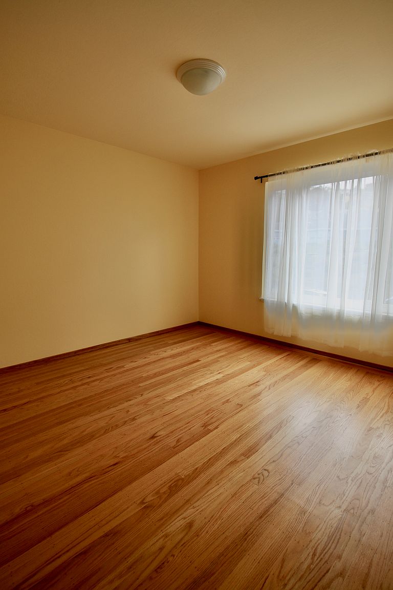 48 Bellevue Ave photo 5