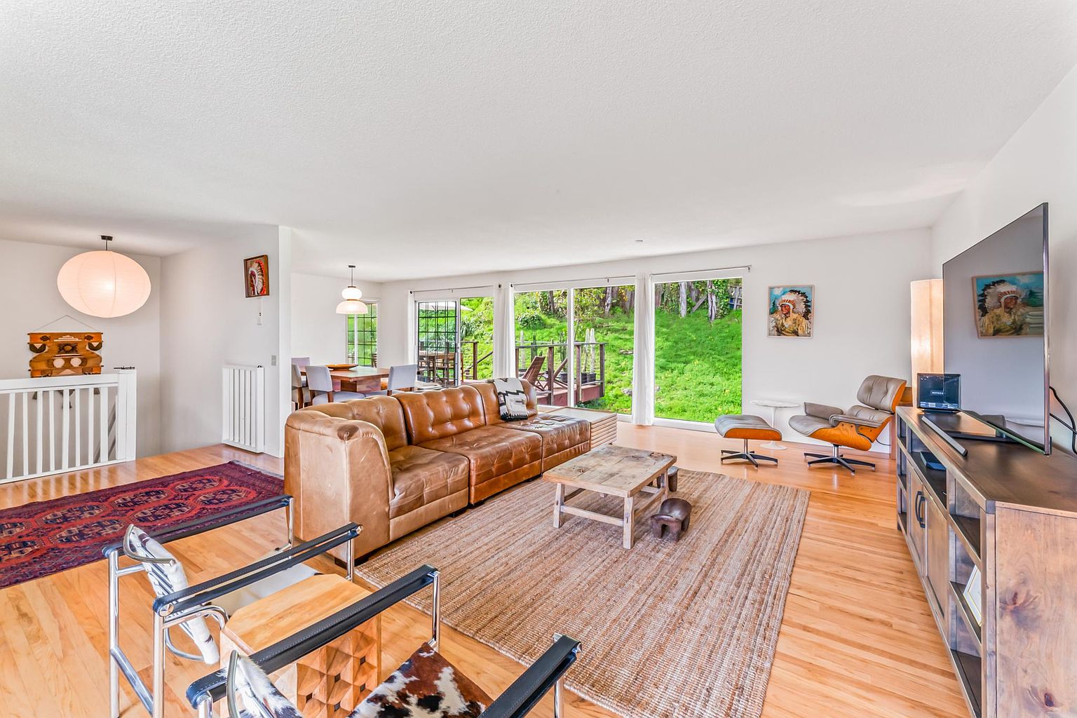 2440 Erin Pl photo 3