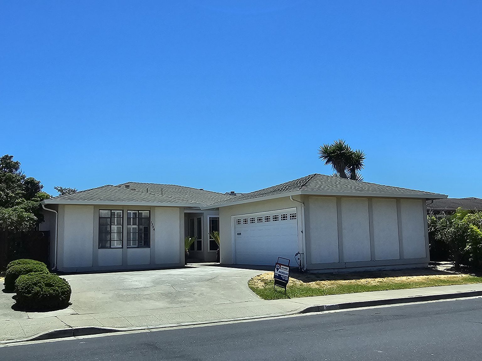 1344 Tarpon St photo 2