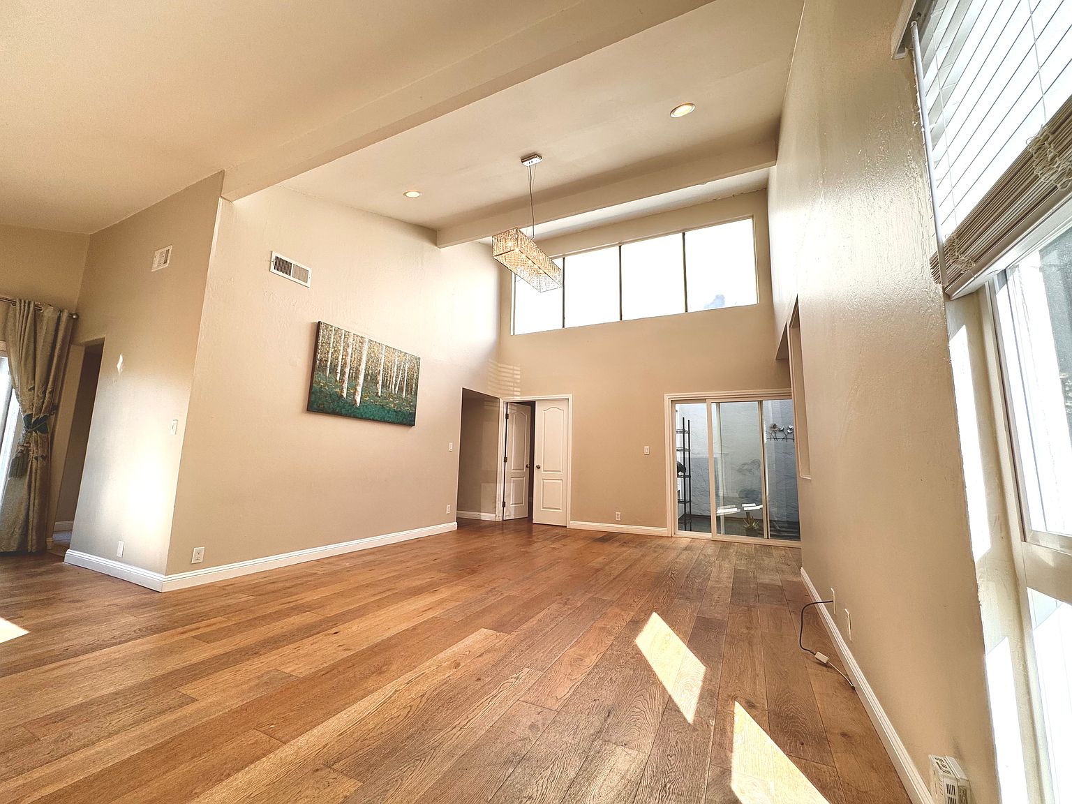 656 Scorpio Ln photo 2