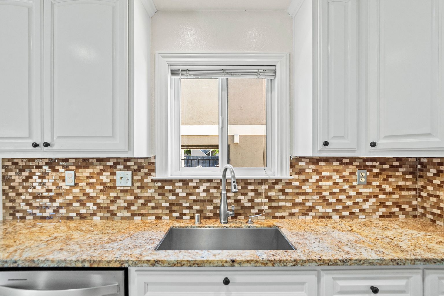 153 Albacore Ln photo 4