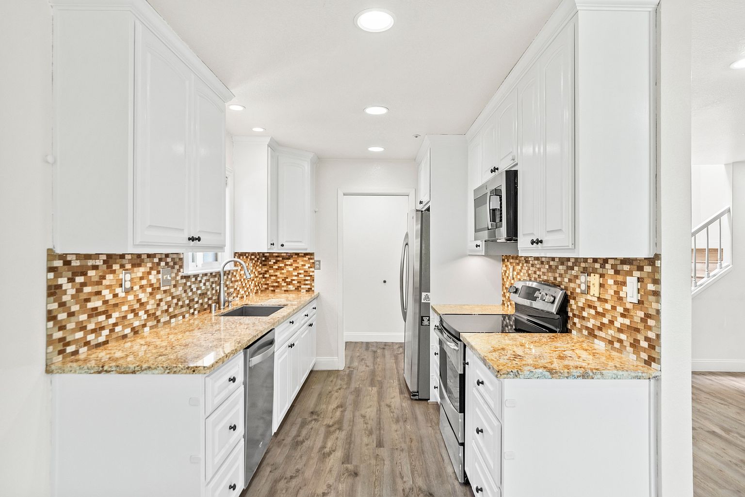 153 Albacore Ln photo 3