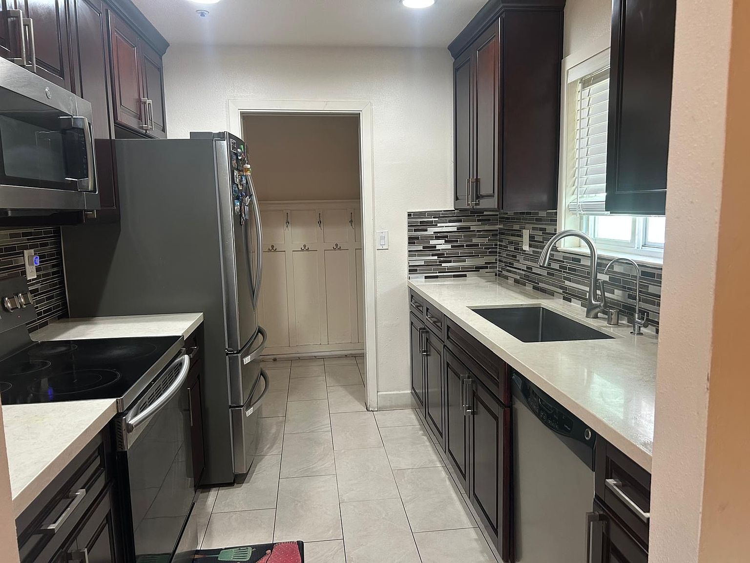254 Bonita Ln photo 3