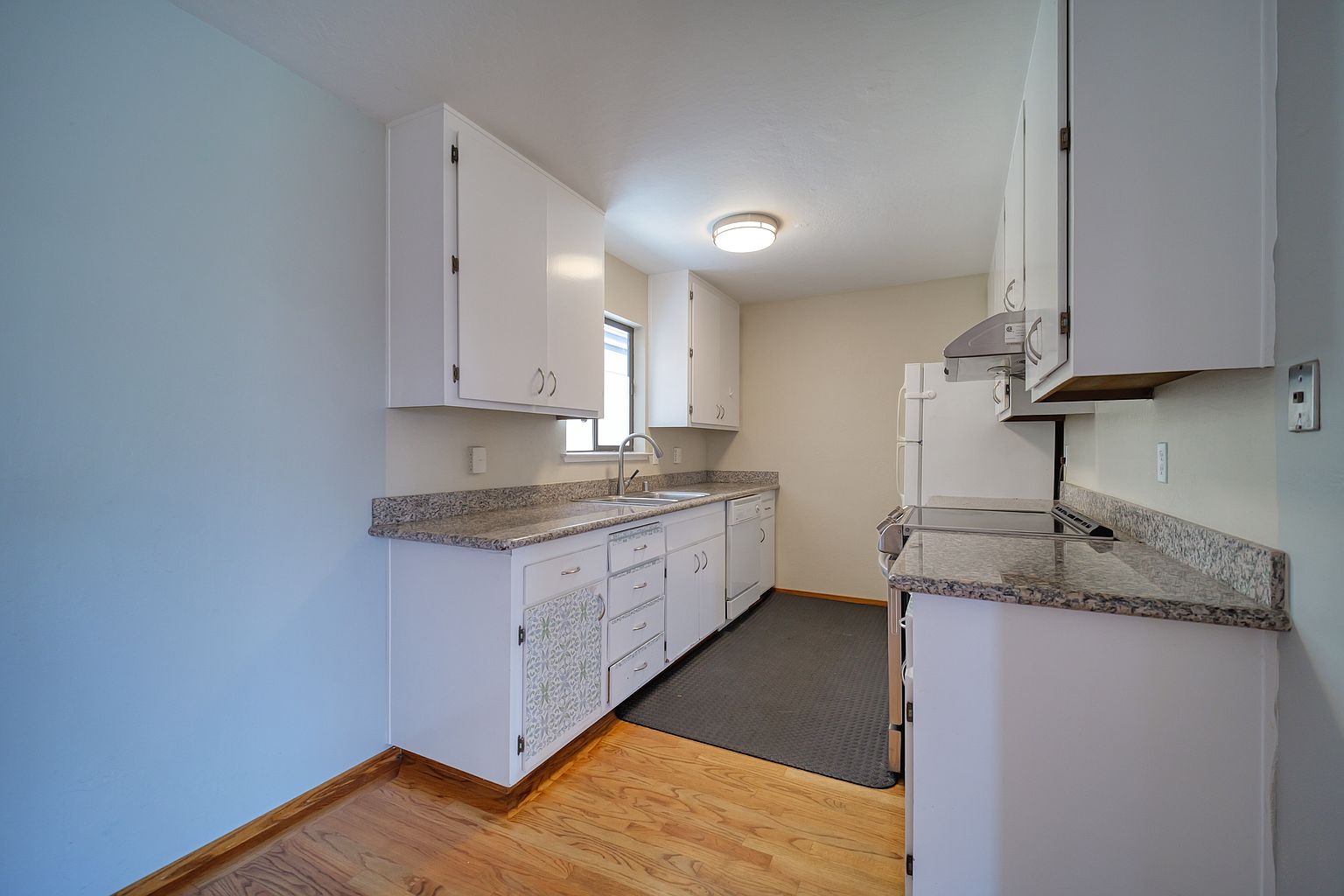 1BR/1BA Condo on Brosnan Ct · South San Francisco photo 5