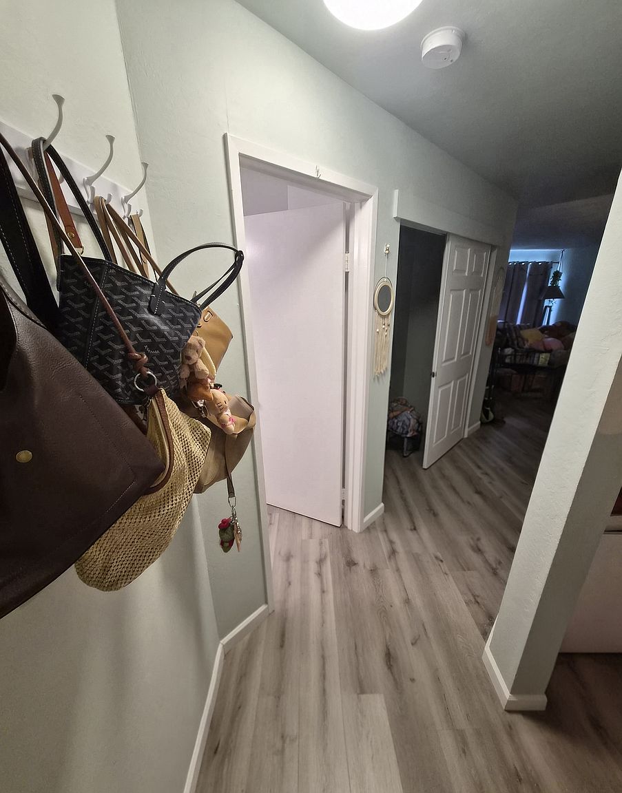 1551 Southgate Ave photo 2