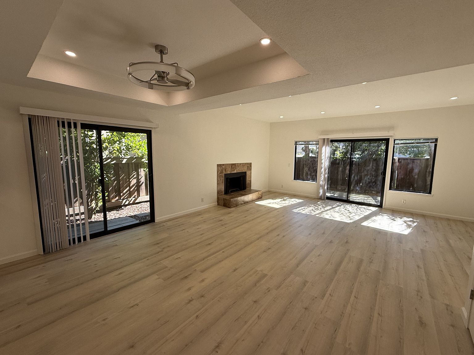 832 Columba Ln photo 3