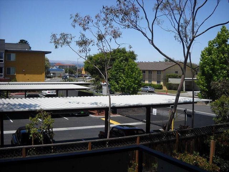 Others on Los Prados St · San Mateo photo 4