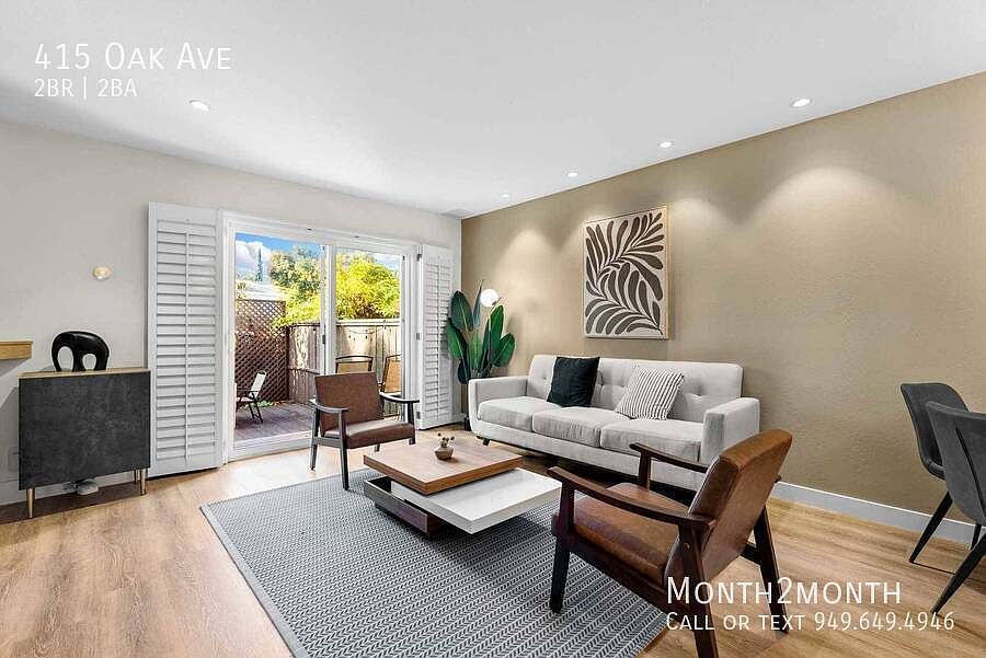 415 Oak Ave photo 2