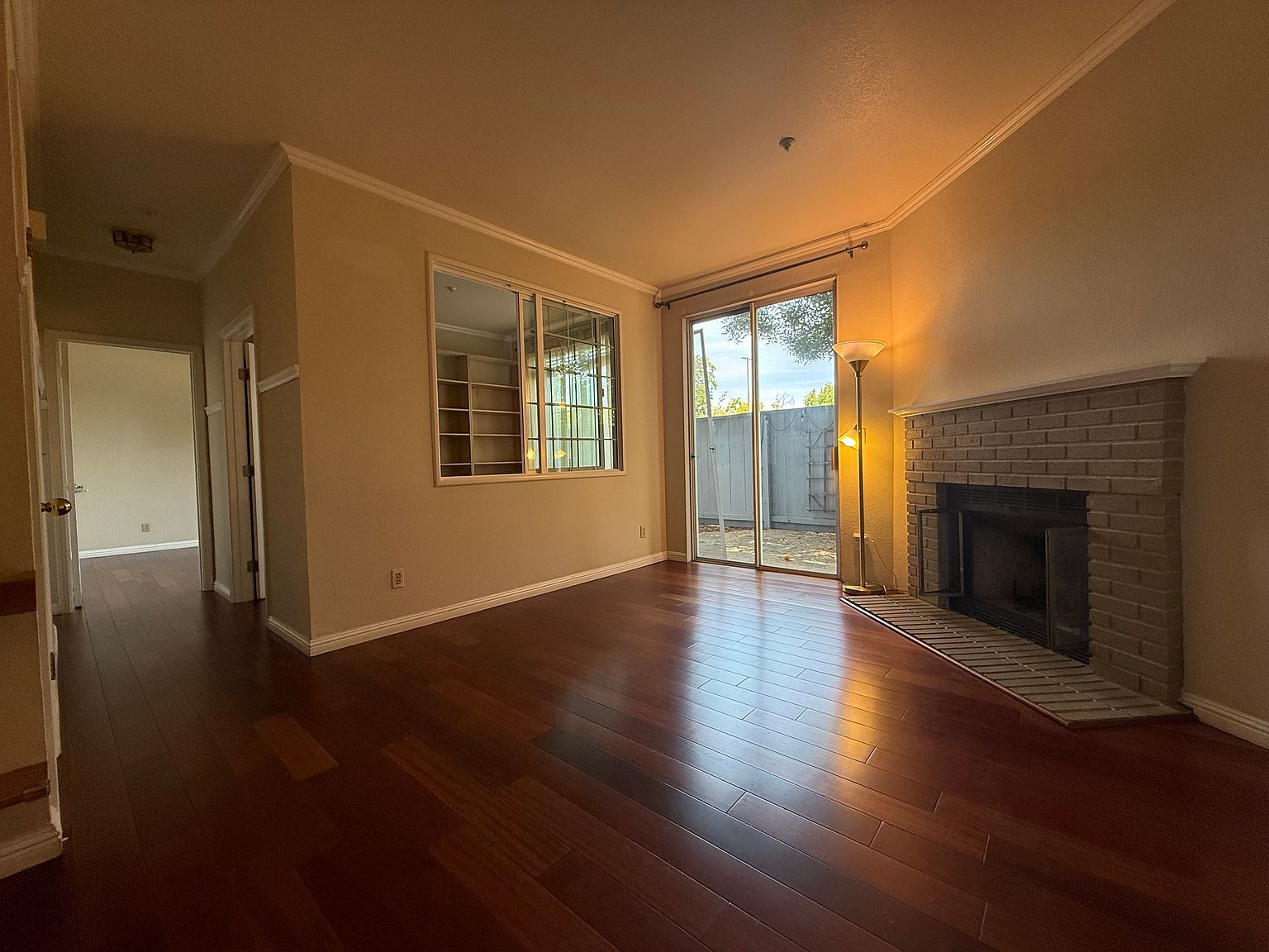 465 Cork Harbour Cir photo 2