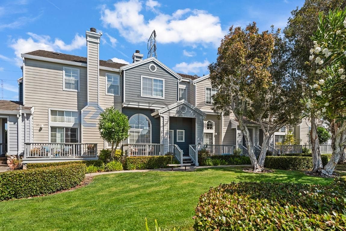 398 Genoa Dr