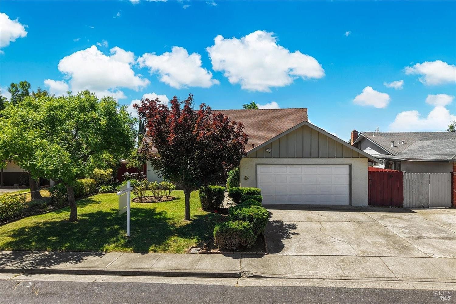 513 San Remo St photo 2
