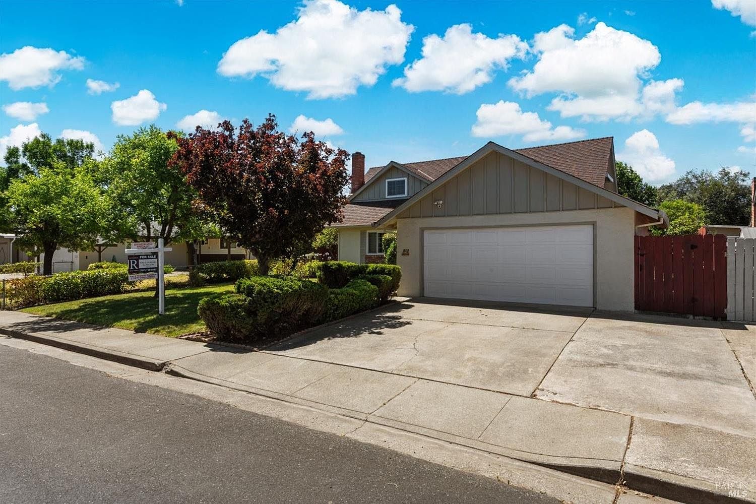 513 San Remo St photo 3