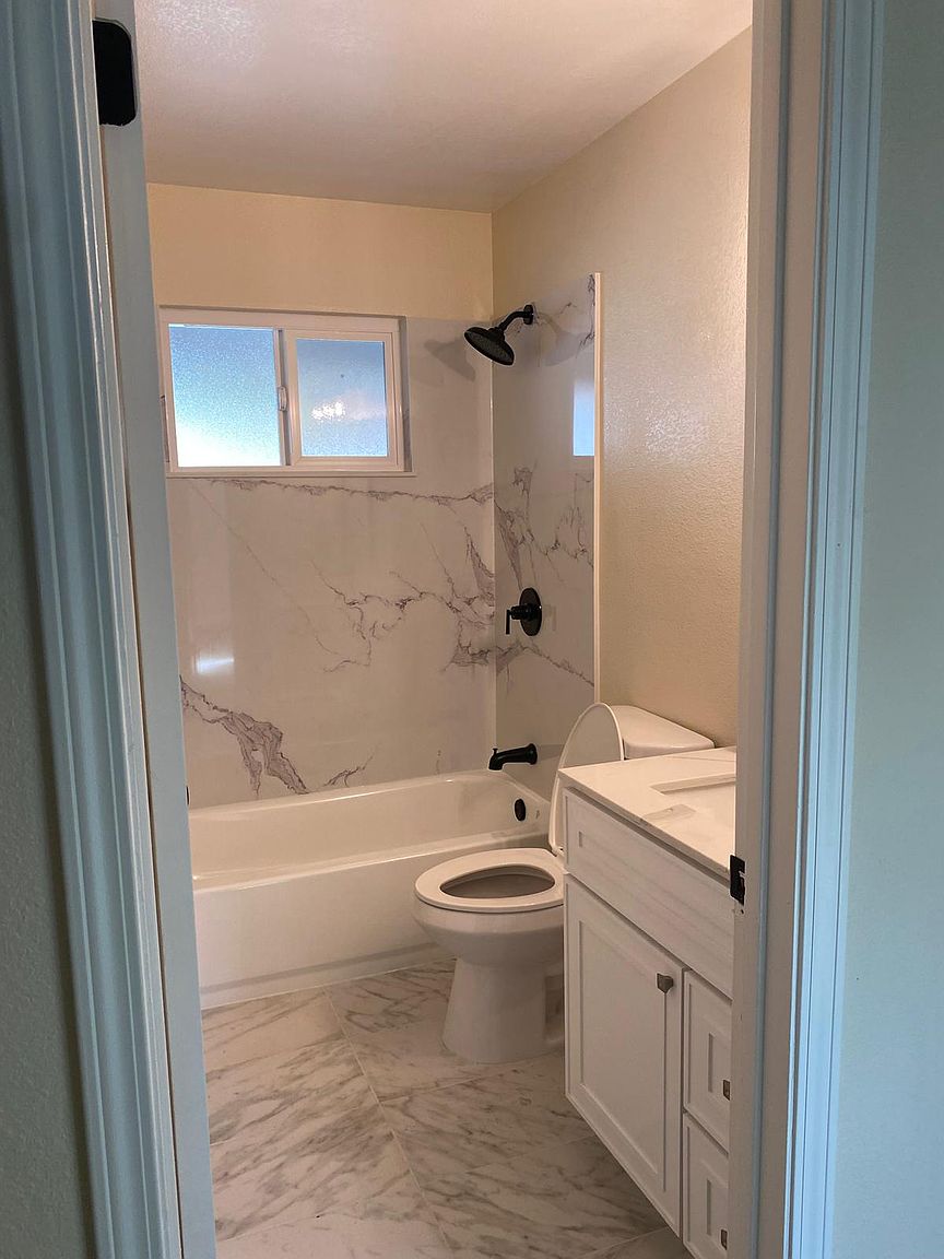 2207 Dover Ave photo 5