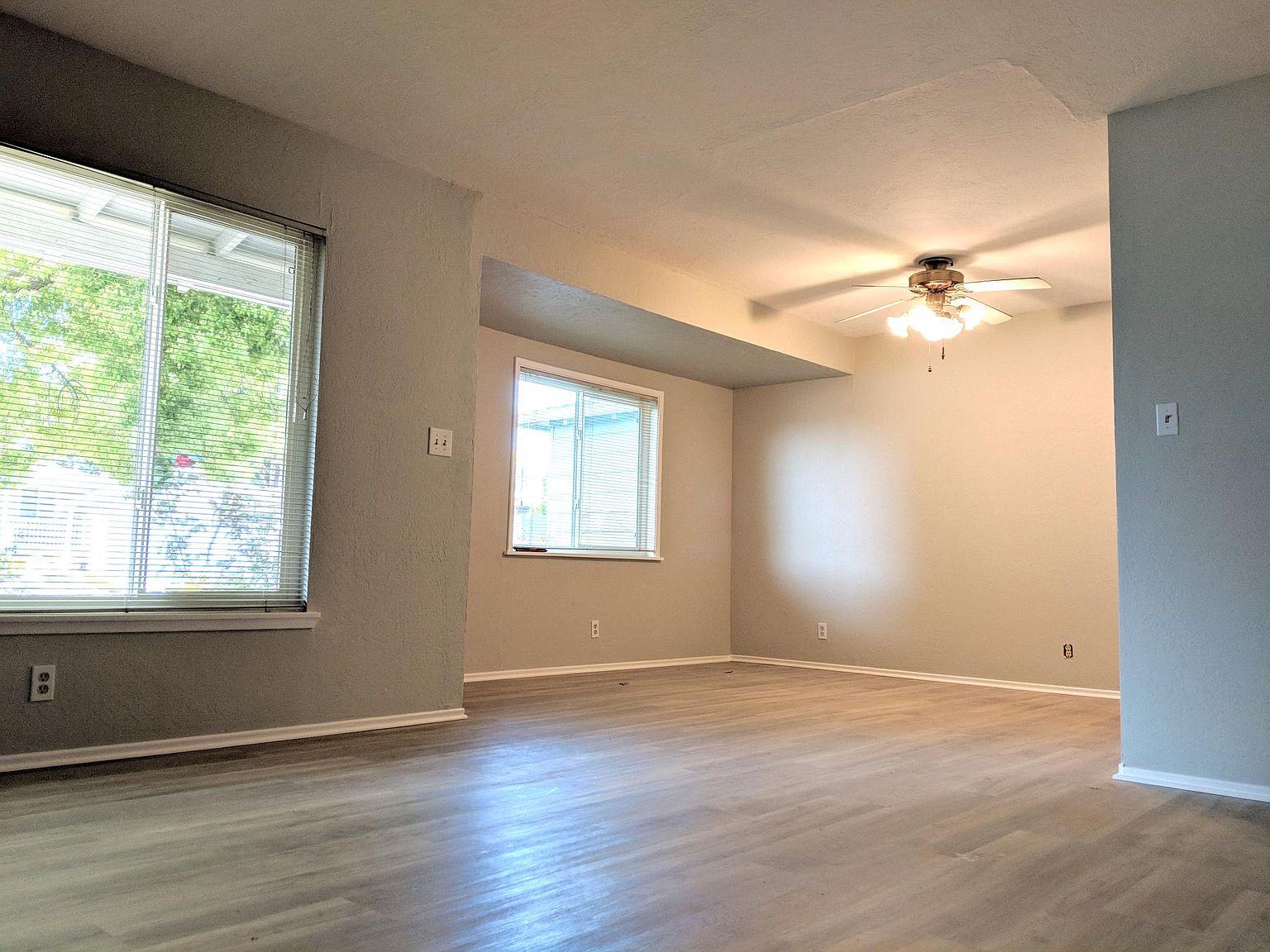 306 San Marino Ave photo 3
