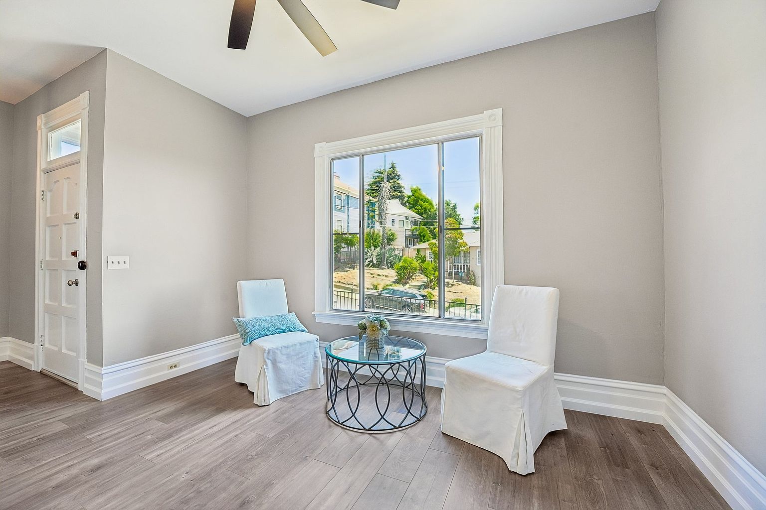 517 Branciforte St photo 4