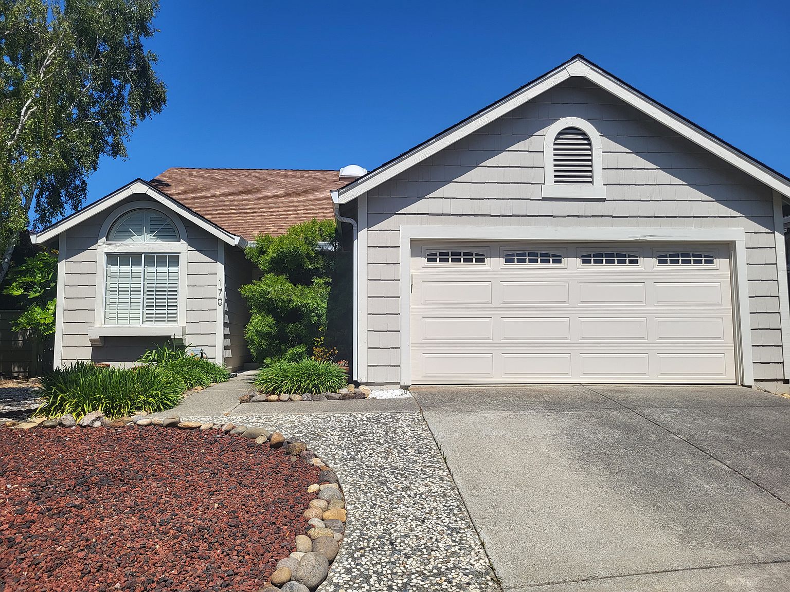 170 Moonraker Ct photo 2