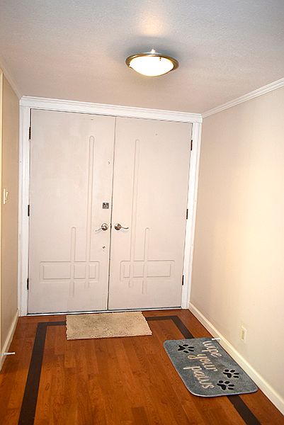 126 Skyway Dr photo 3