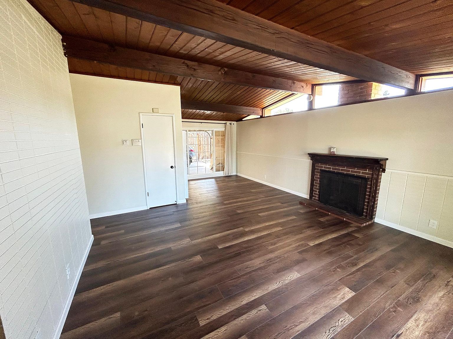 3602 Hazelwood St photo 2