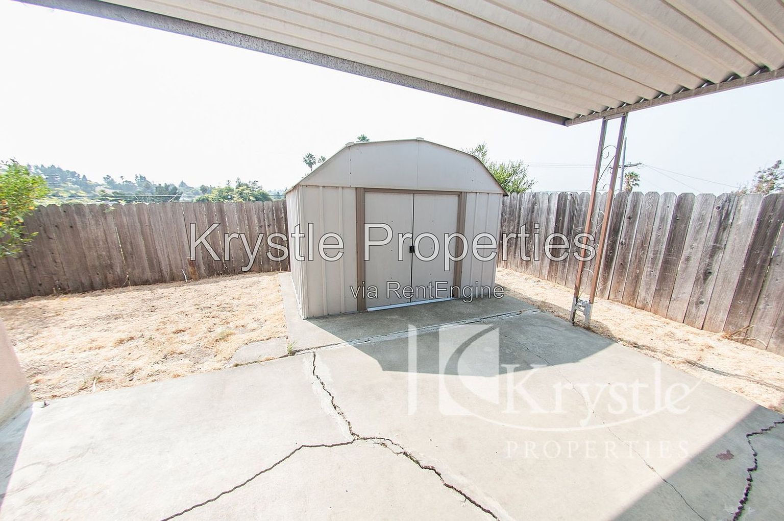 455 Wilshire Ave photo 3