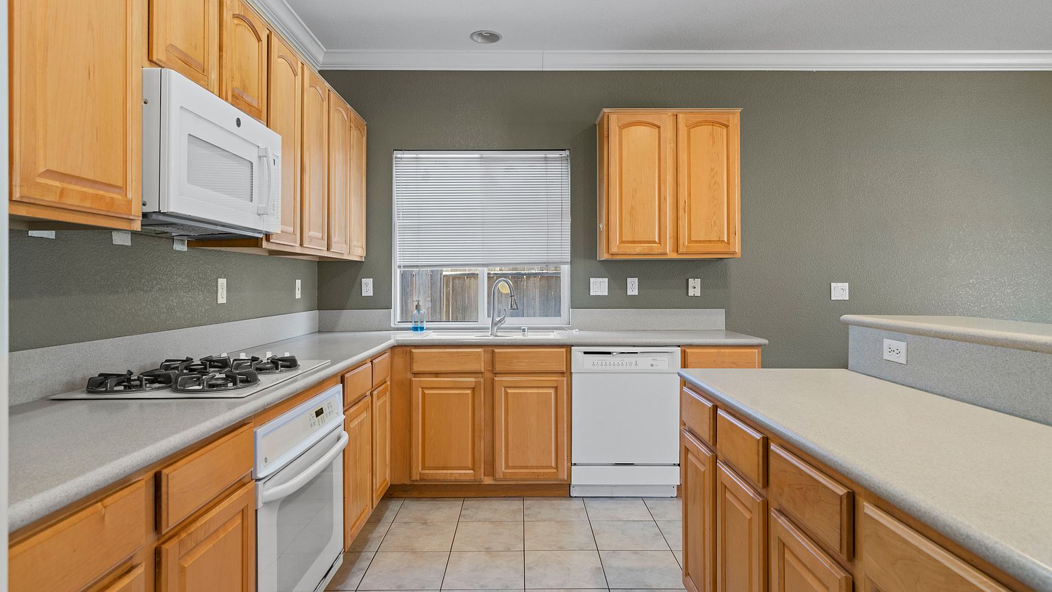 6295 Pebble Beach Dr photo 2