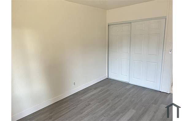 77 Villa Cir photo 5