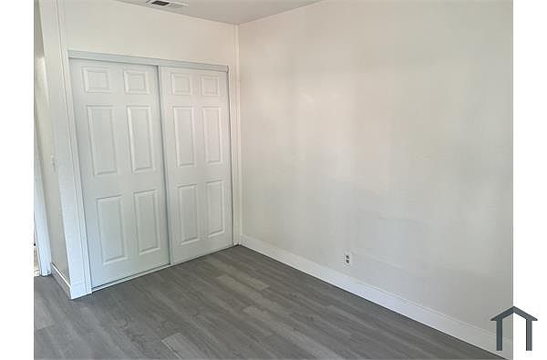 77 Villa Cir photo 3