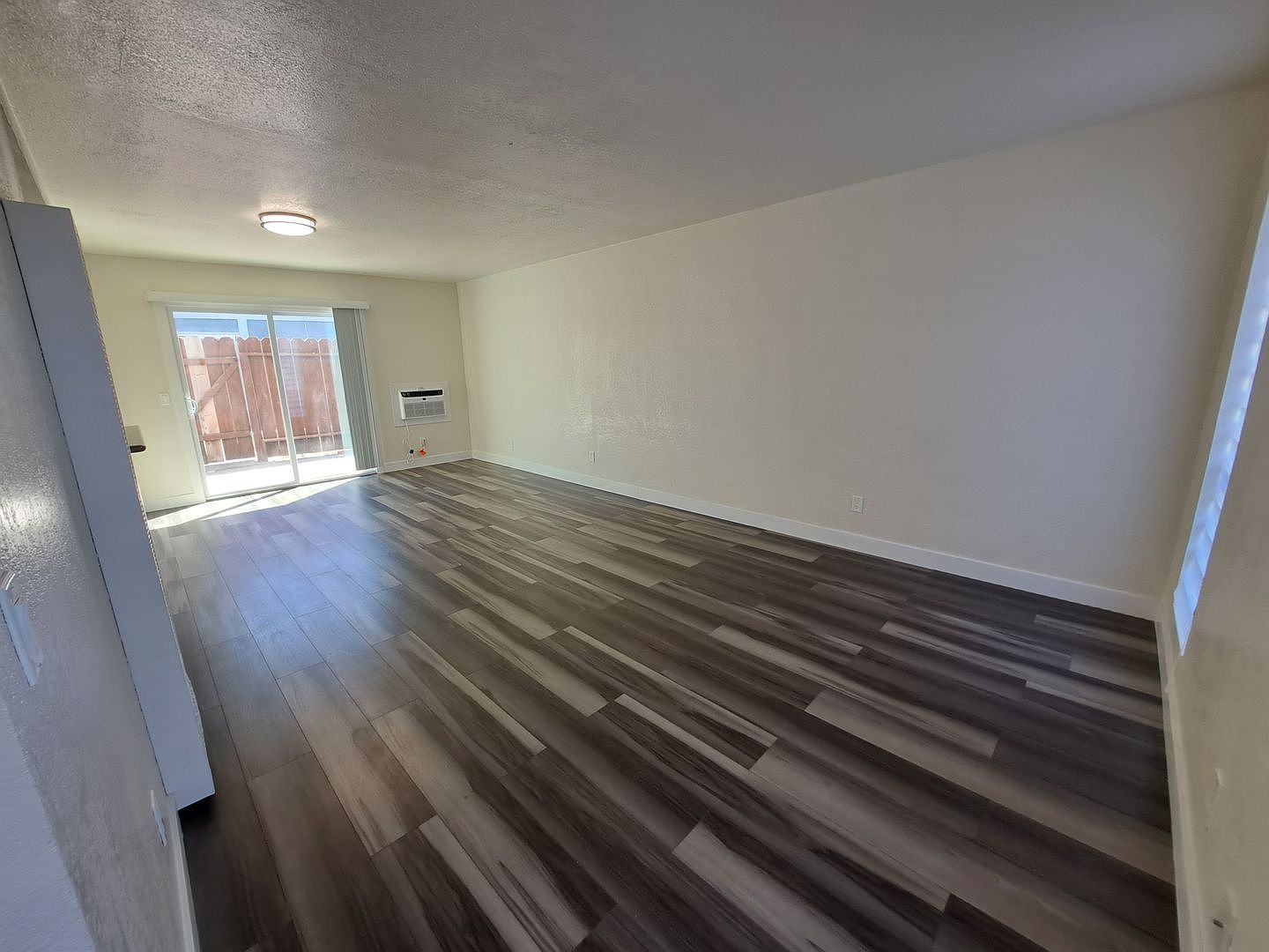 145 Del Rey Ct photo 4