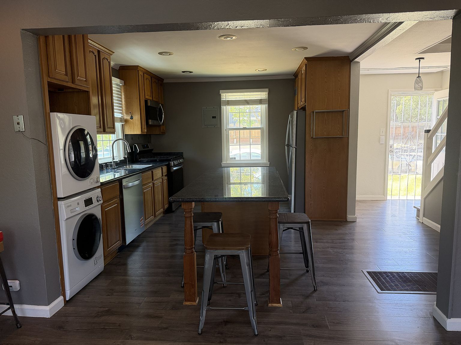 126 Calhoun St photo 2