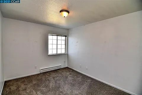 353 Lighthouse Dr photo 2
