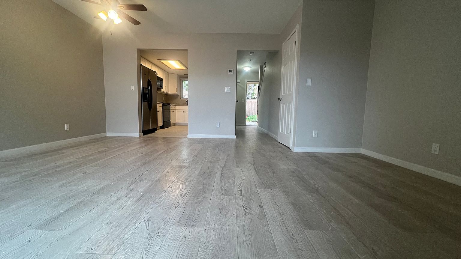 1941 Grande Cir Fairfield, CA 94533 photo 2