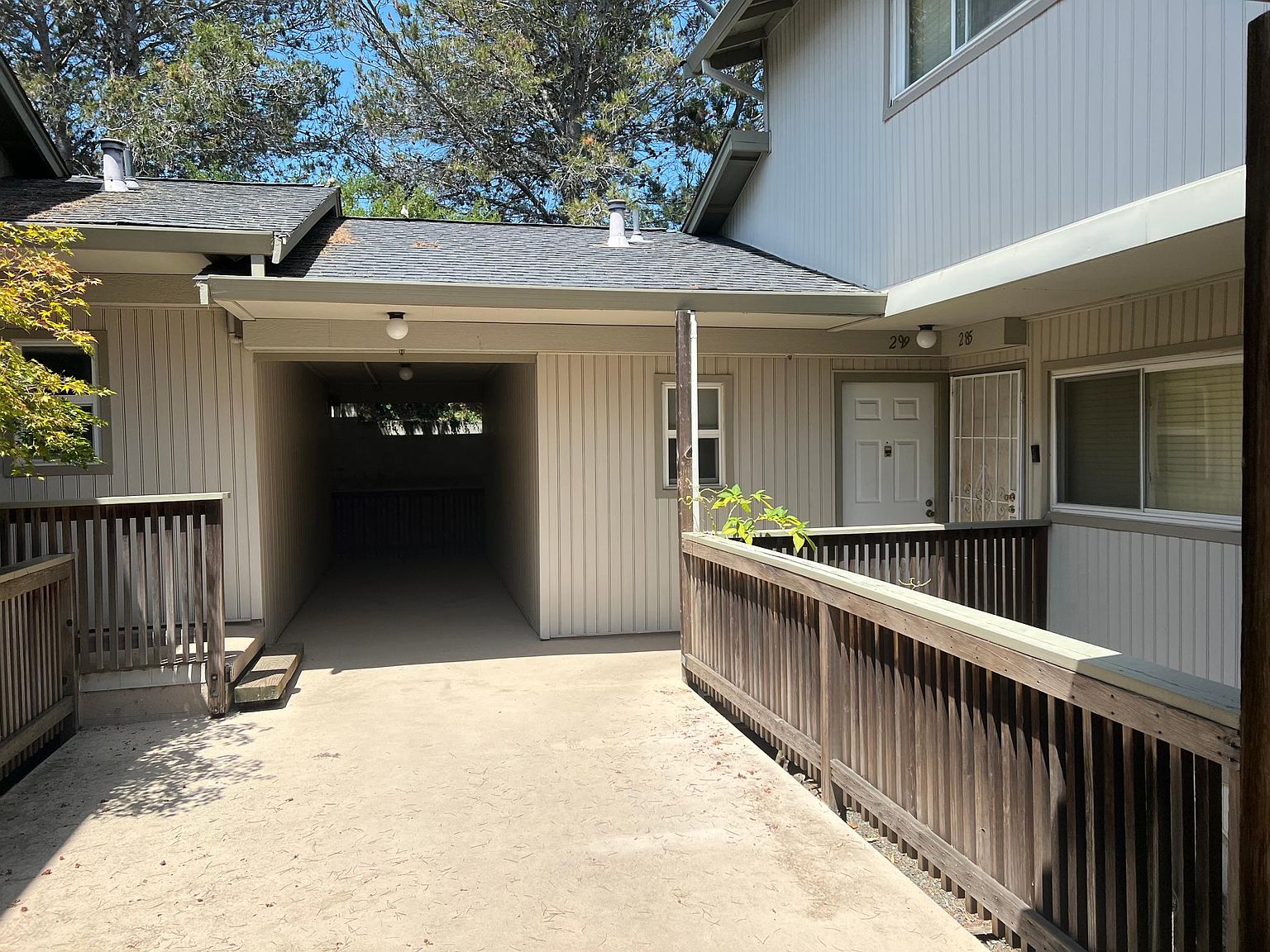 299 Mariner Dr photo 5