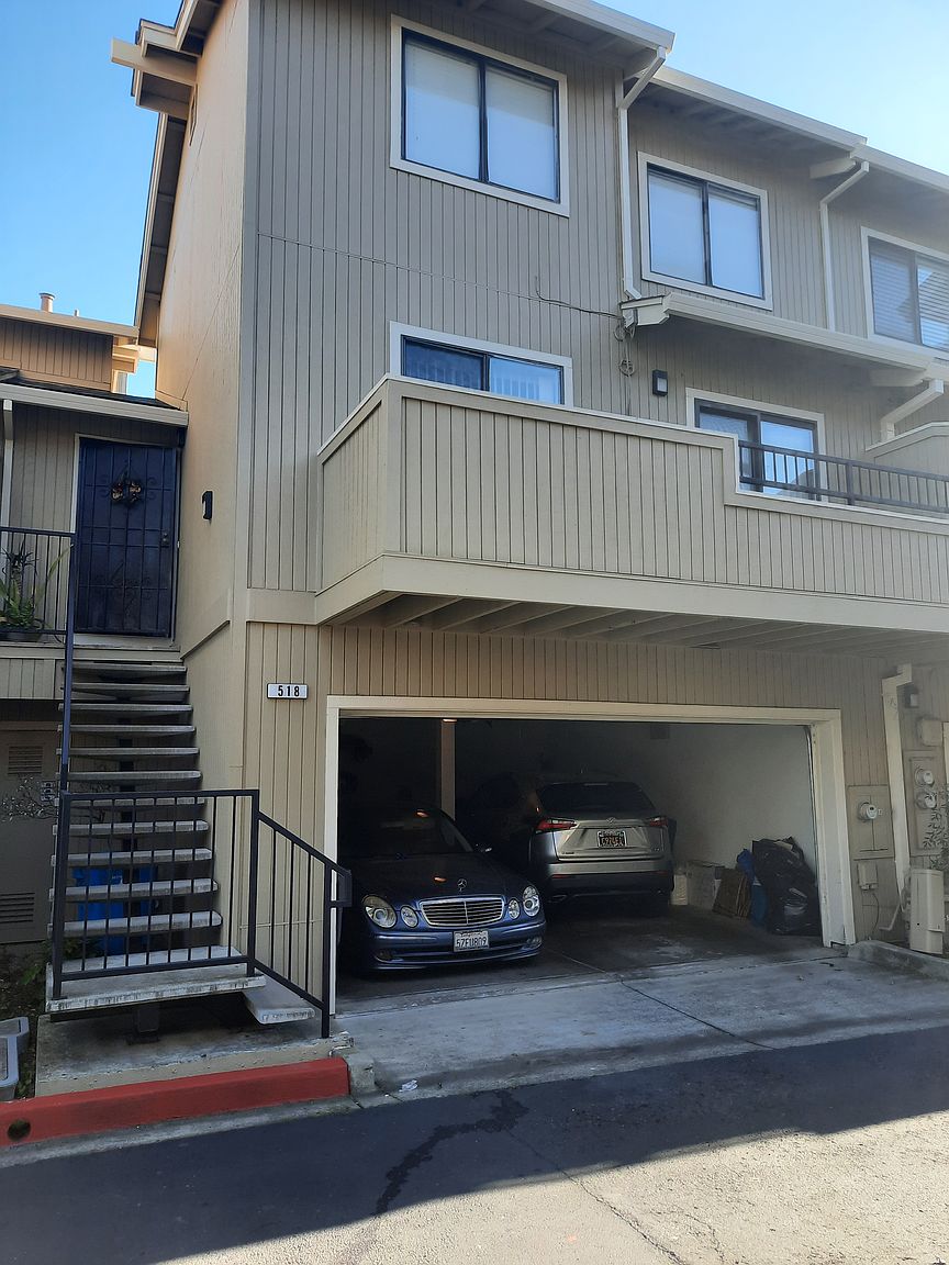 1 Frisbie St photo 3