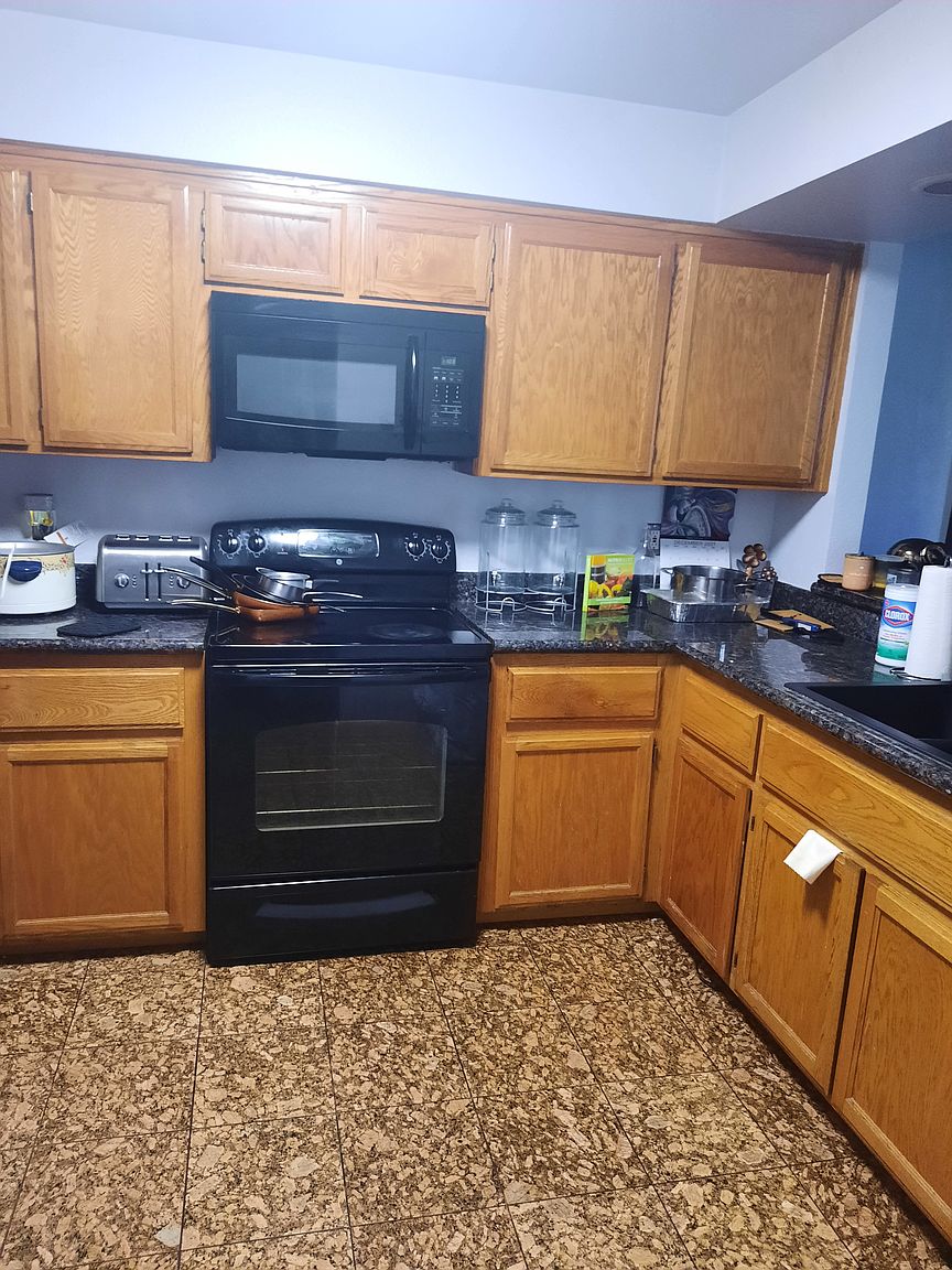 1 Frisbie St photo 5
