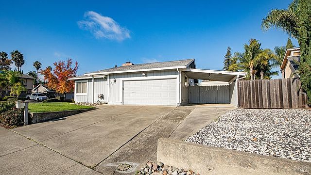 3BR/2BA Single Family House on Miller Ct · Fairfield photo 2