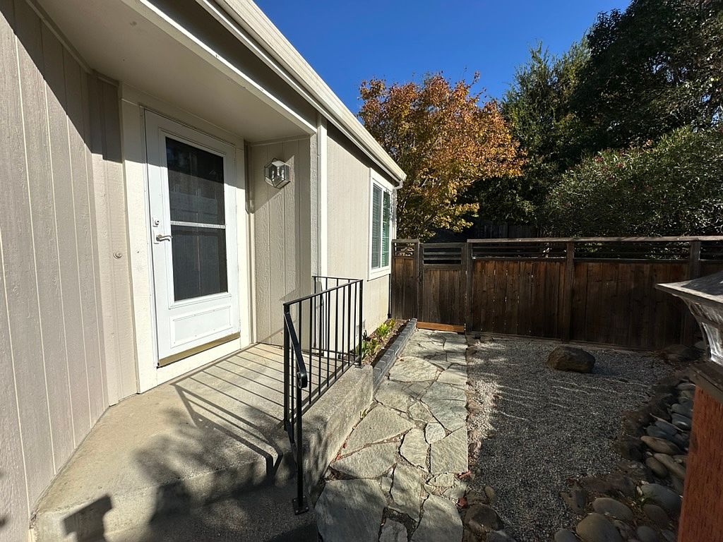 2306 Ten Gate Rd photo 2