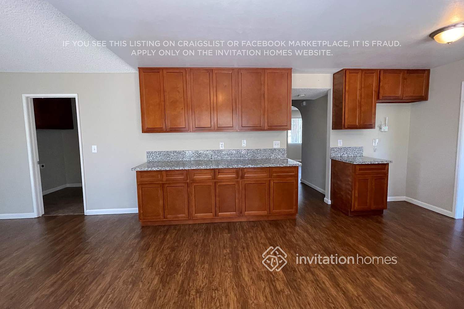 2954 Redwood Dr photo 4