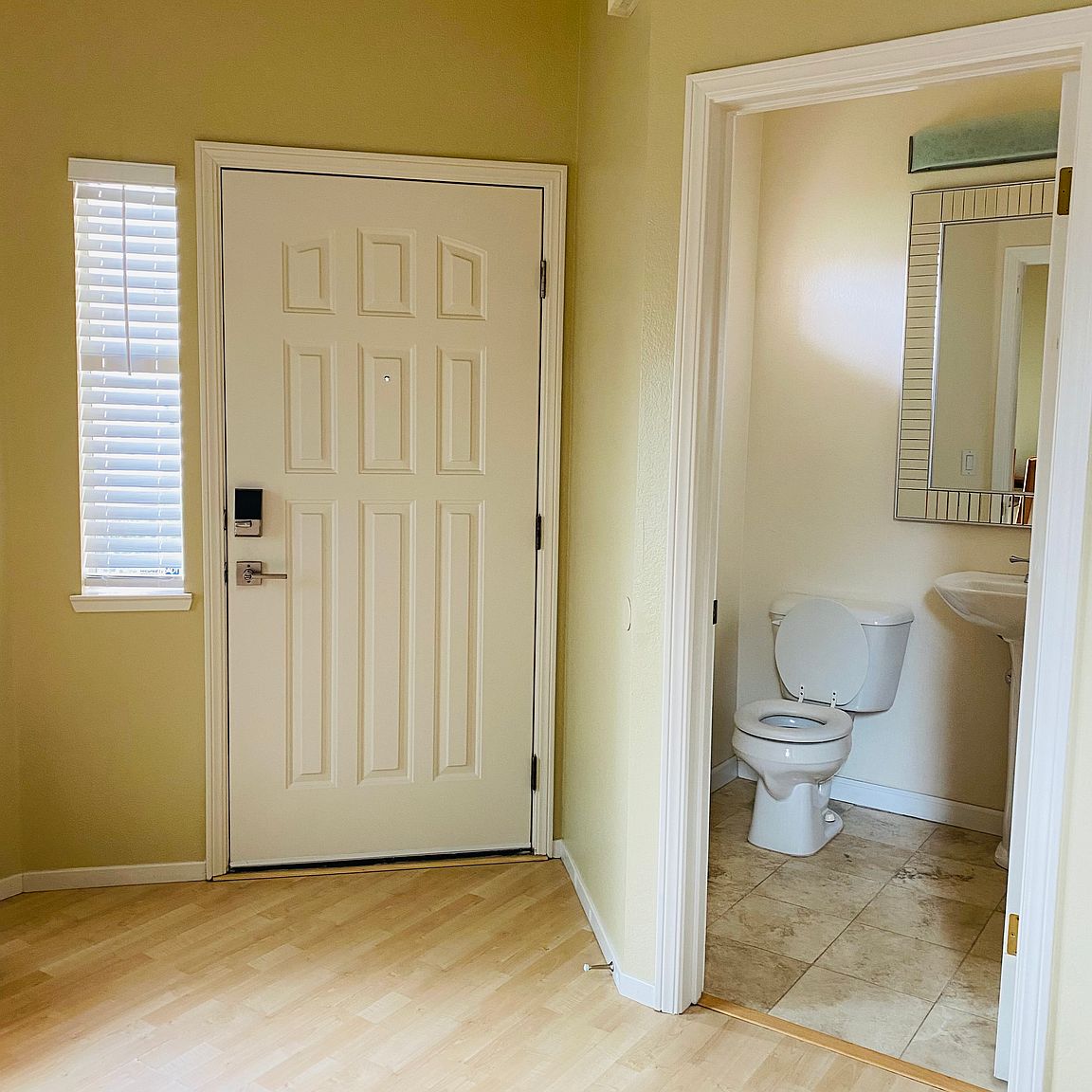 15 Manchester Ln photo 3